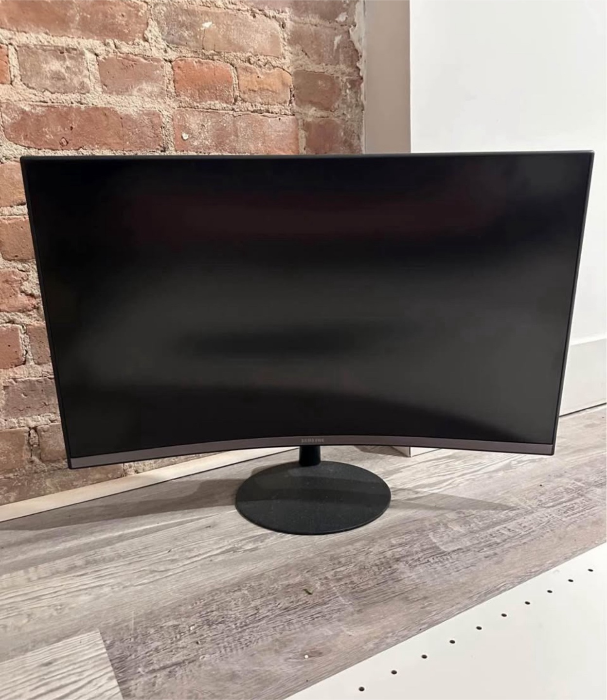 Samsung 27 Inch Ultrawide Curved Monitor - photo 2