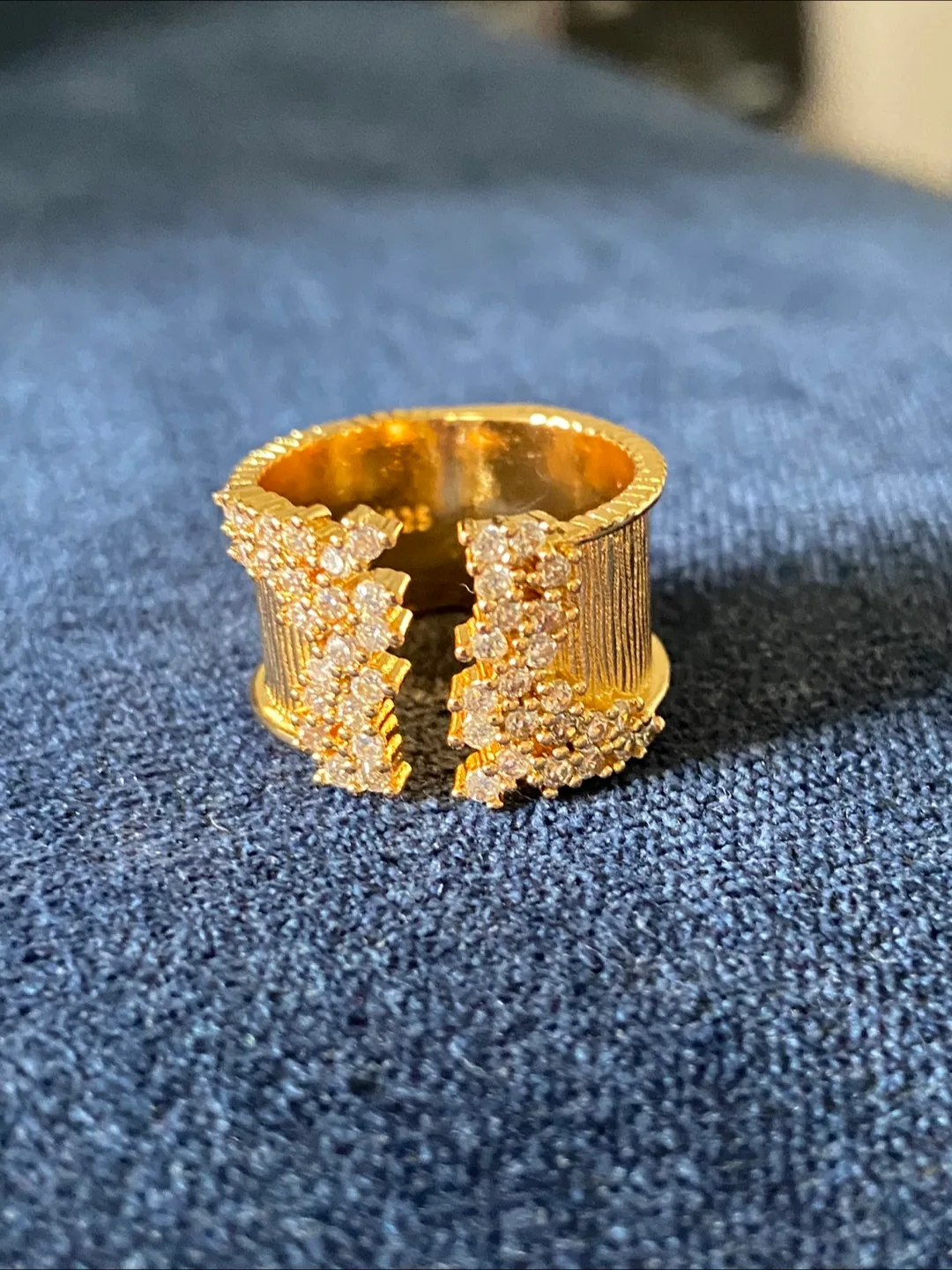 Gold statement ring with cubic zirconia image indicator(4)