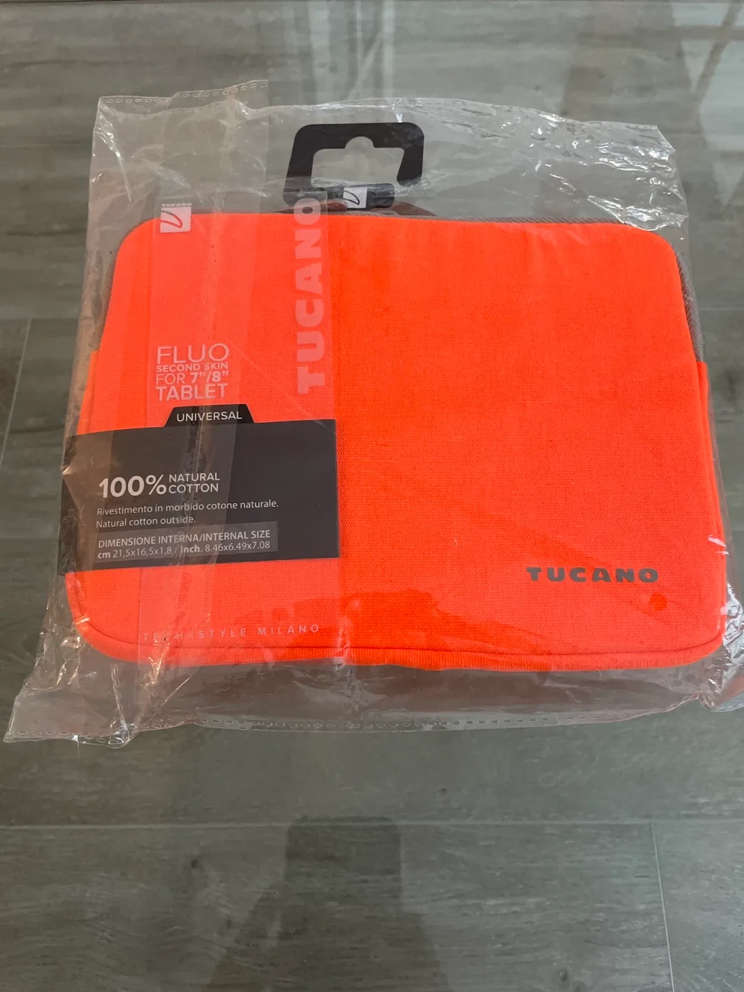Tucano Fluo Second Skin Universal Tablet Sleeve - Orange image indicator(2)