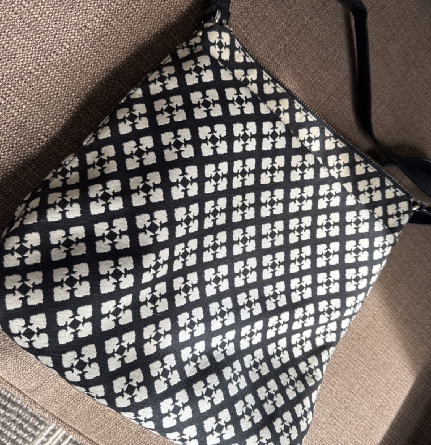 Kate Spade New York Black and White Crossbody Bag - photo 2