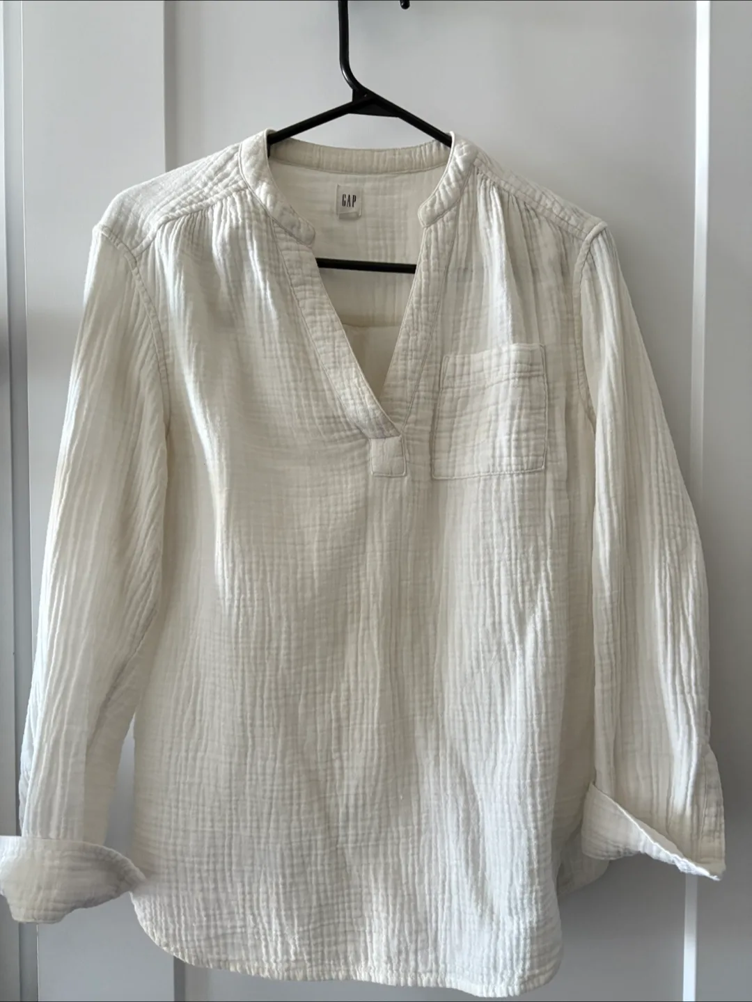 GAP Women's Off-White Muslin Blouse thumbnail