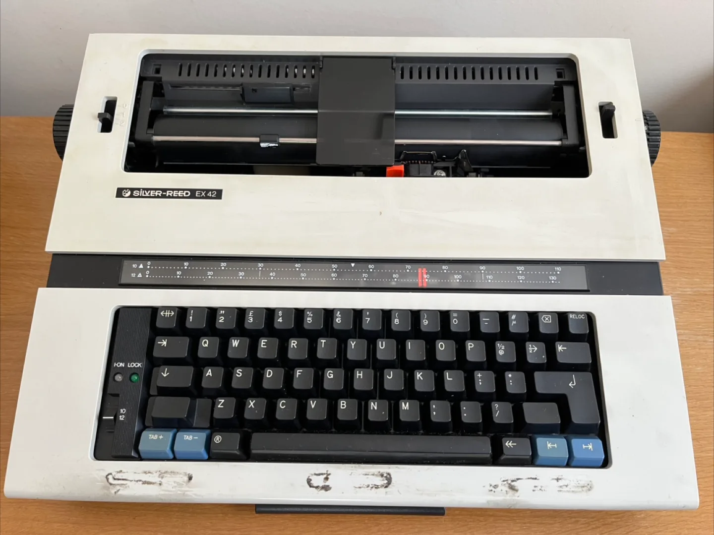 Silver-Reed EX 42 Electric Typewriter with Typing Ribbons thumbnail