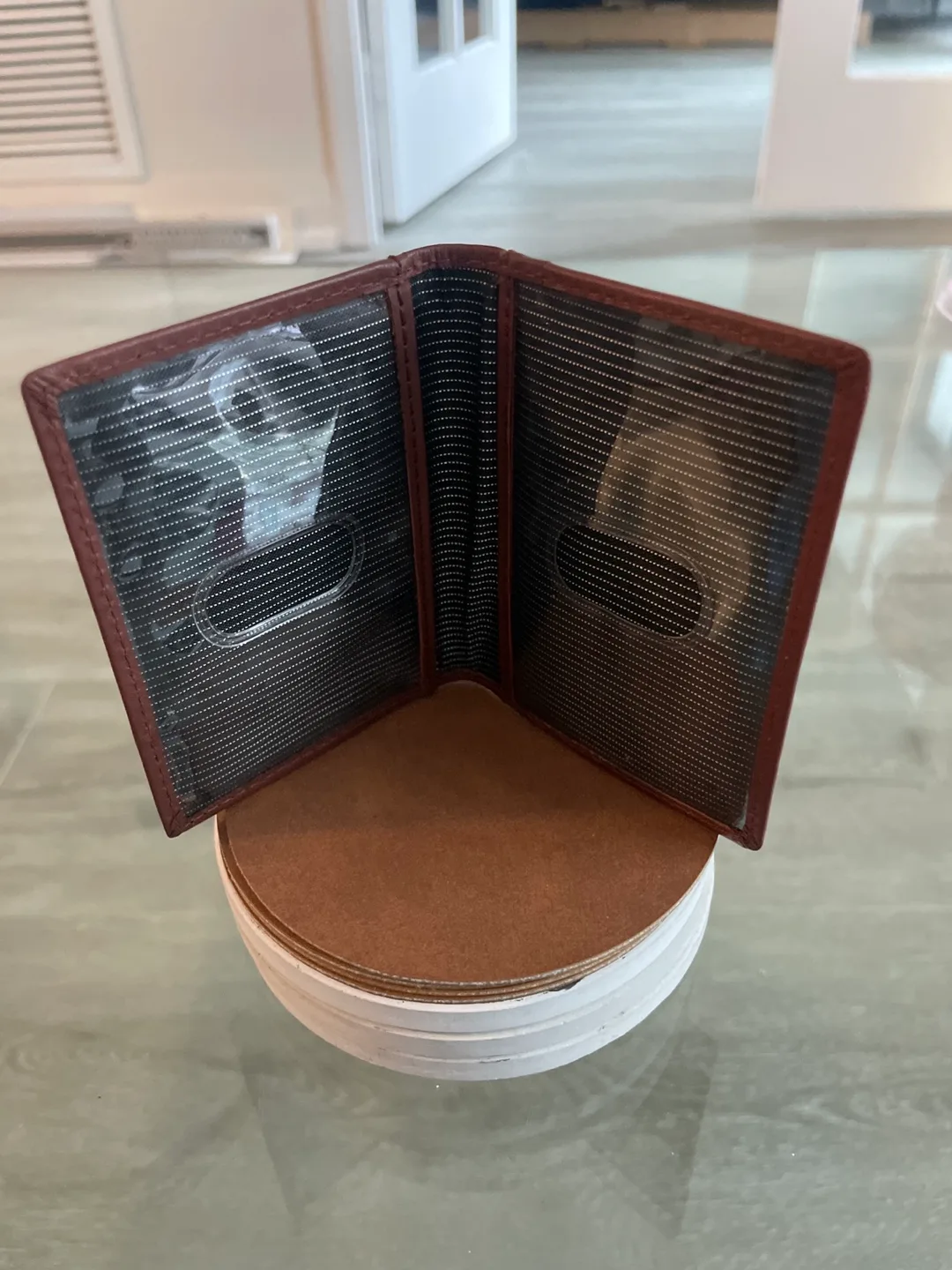 Club Rochelier Leather Card Holder image indicator(3)