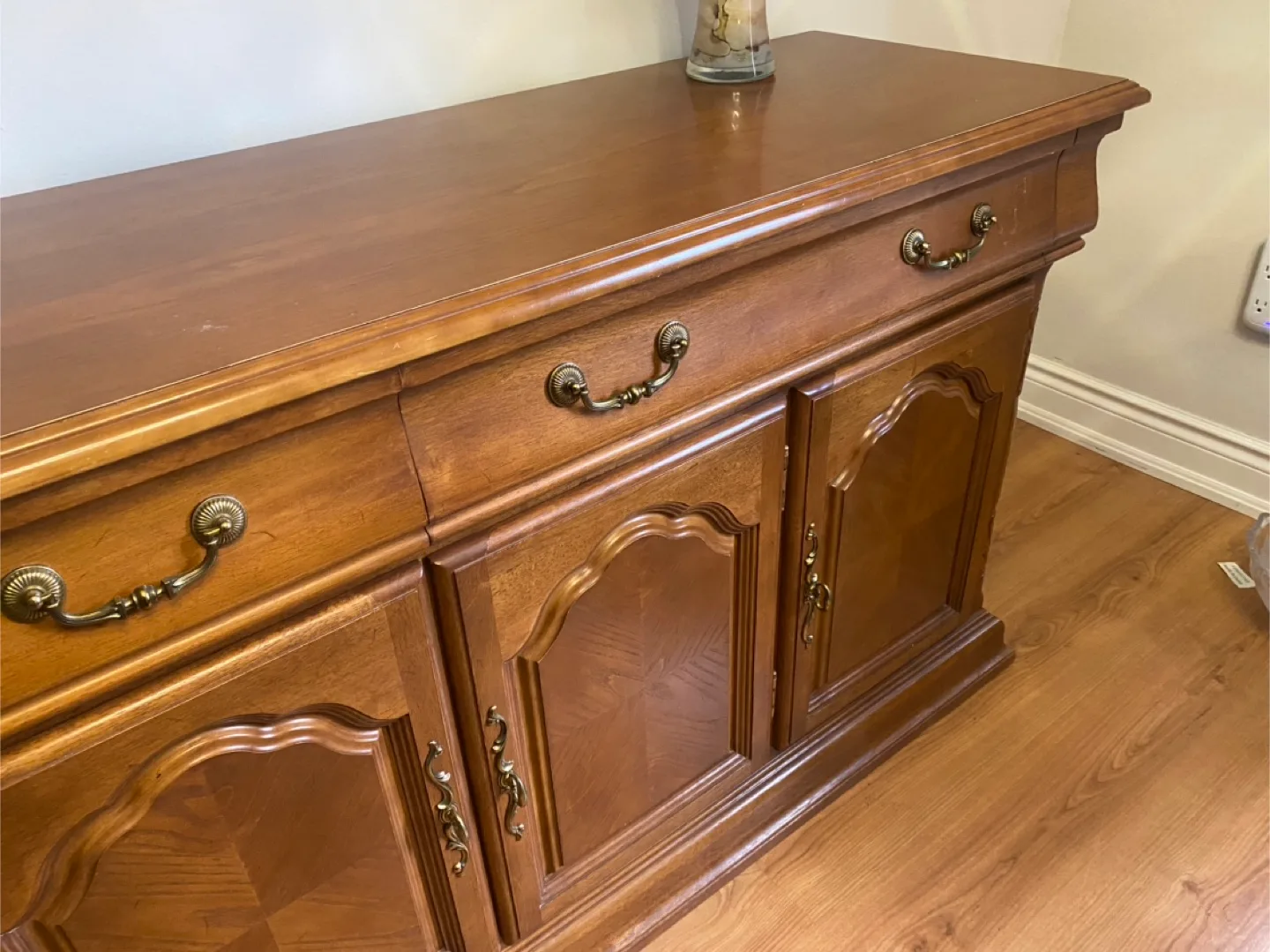 Wooden Buffet Server Cabinet image indicator(2)