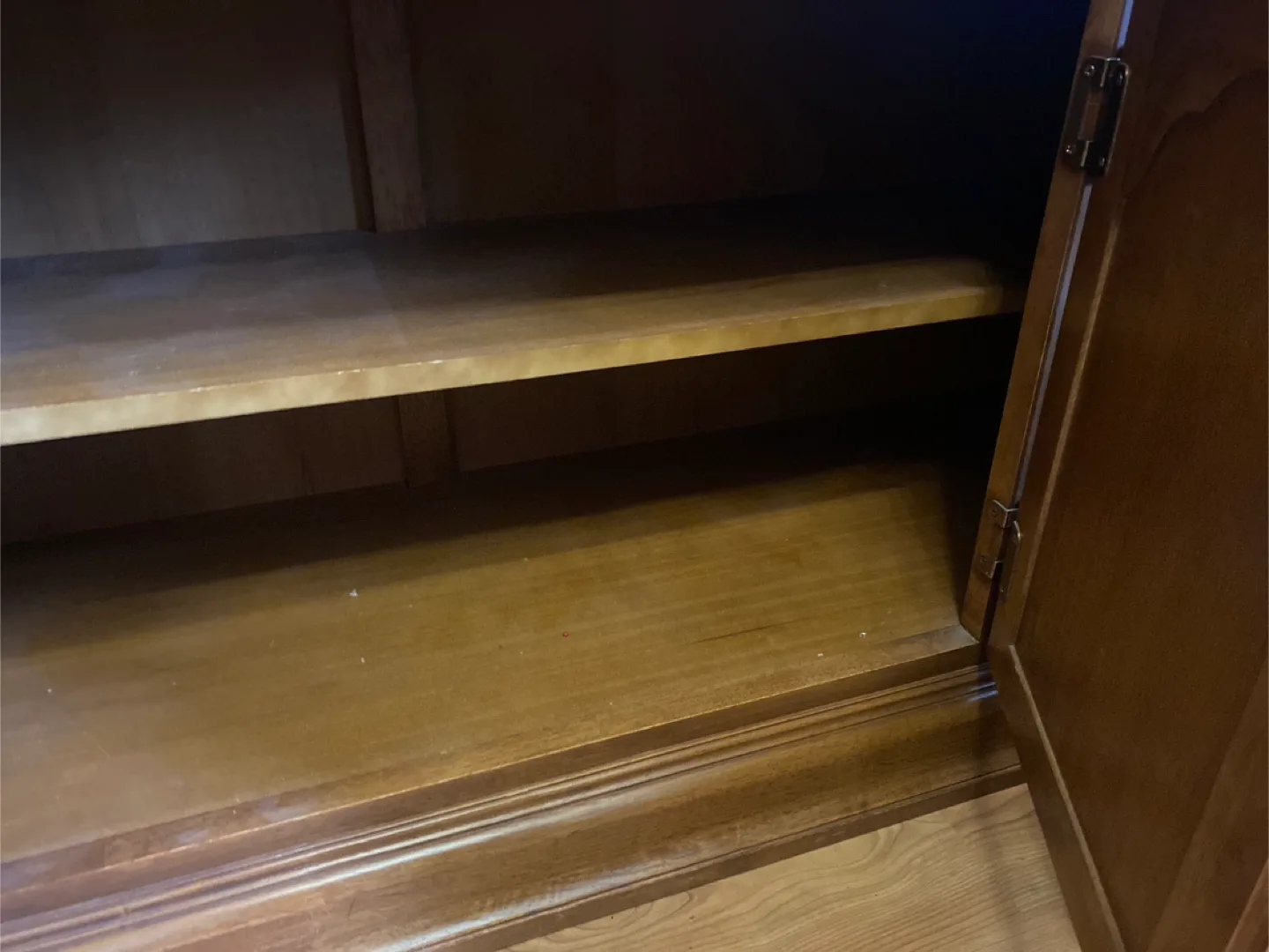 Wooden Buffet Server Cabinet image indicator(4)