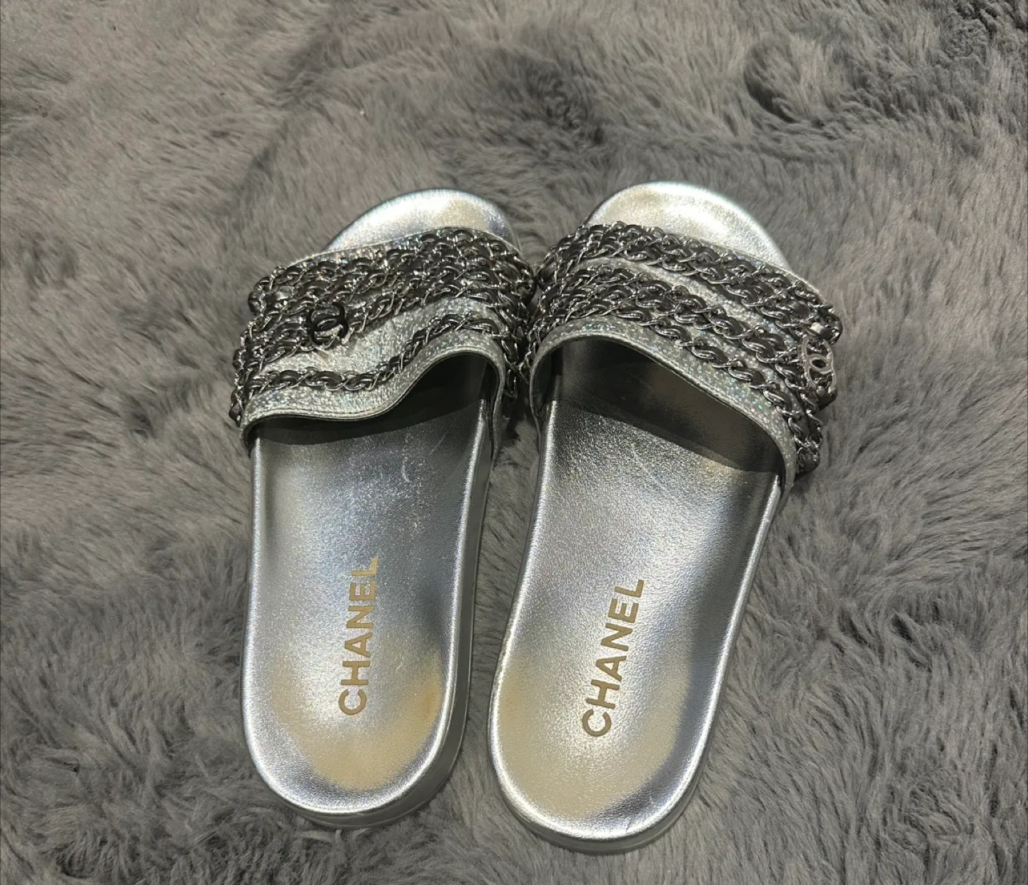 CHANEL Silver Chain Slides image indicator(2)