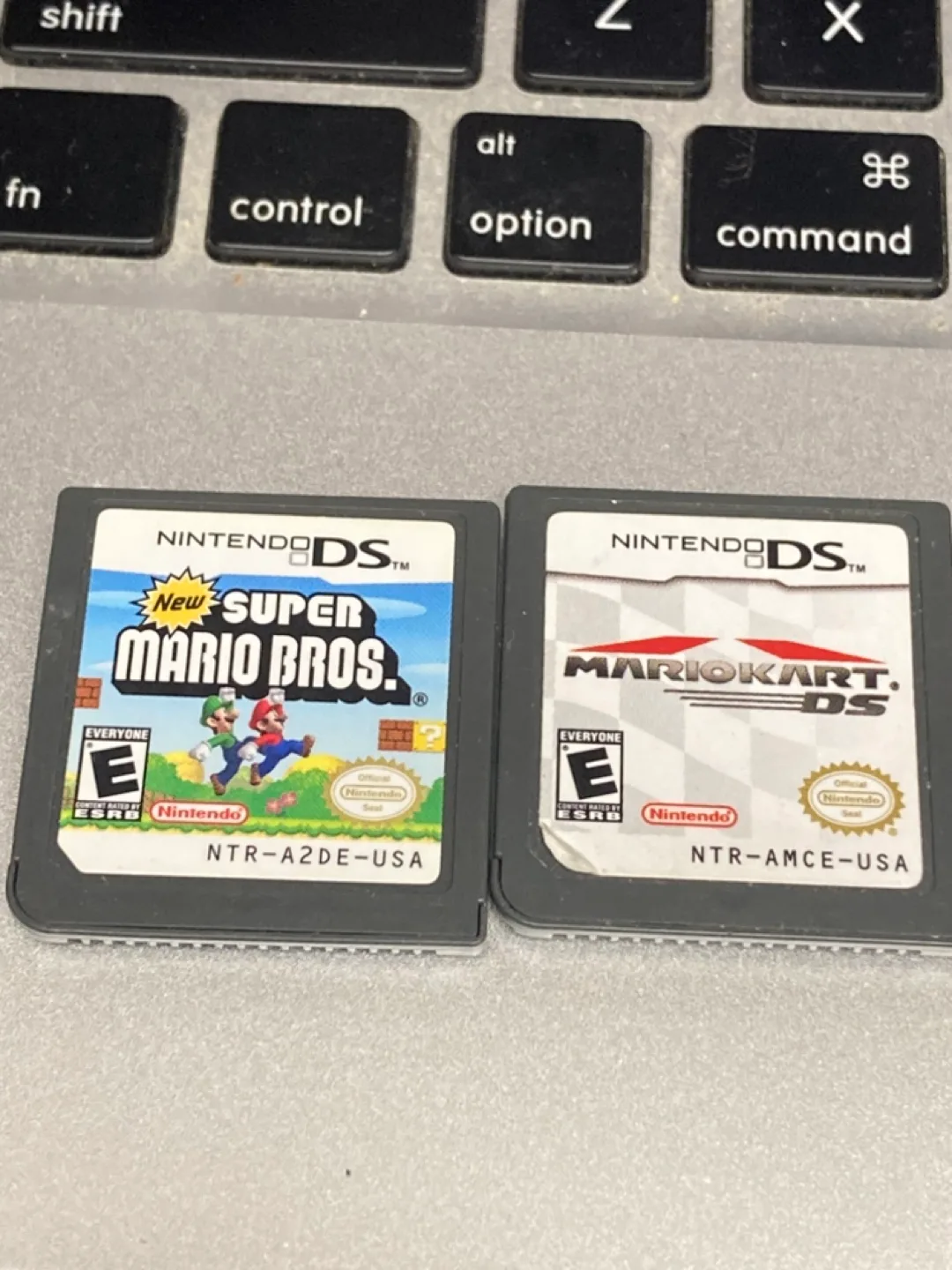 Nintendo DS Games - New Super Mario Bros. & Mario Kart DS thumbnail