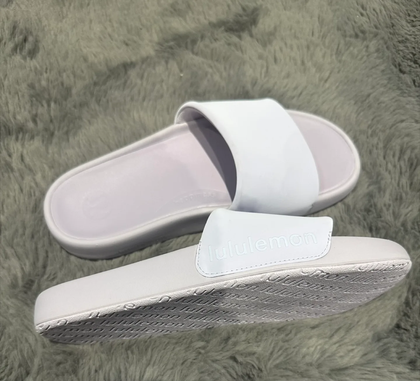 Lululemon lilac Slides thumbnail