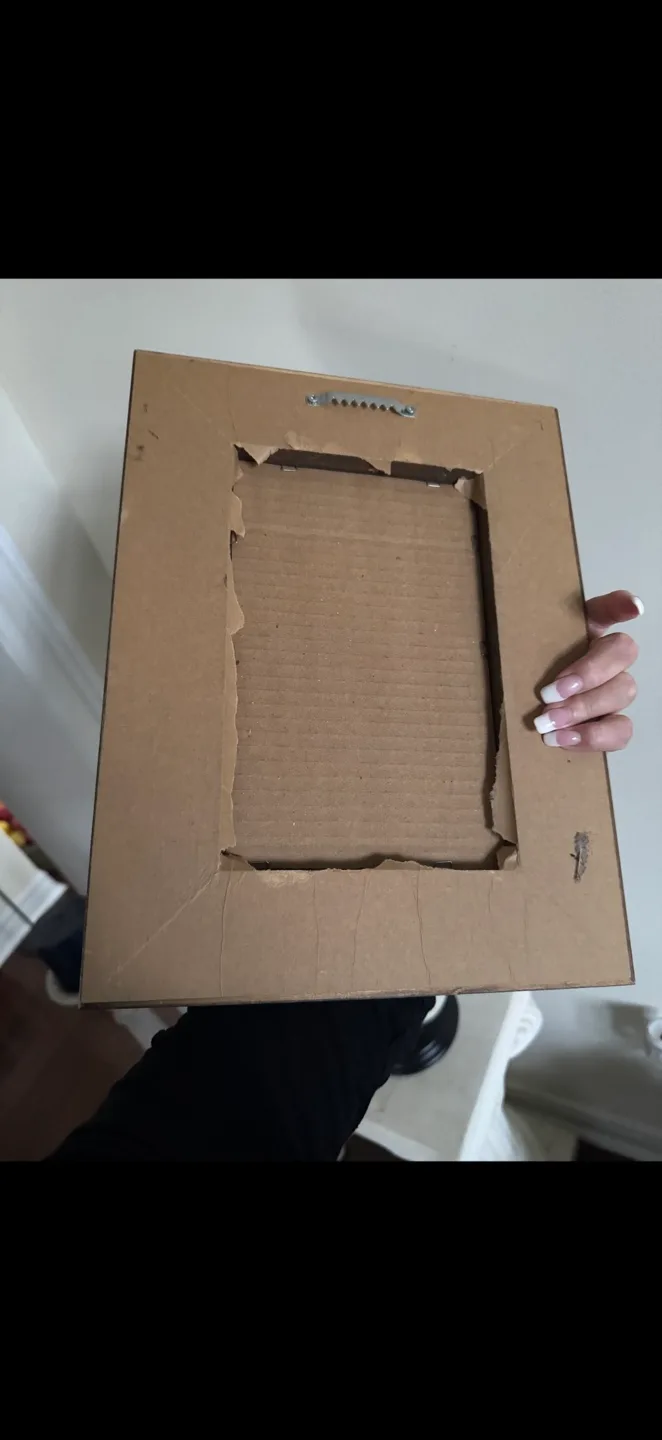 Multiple items for sale. image indicator(8)