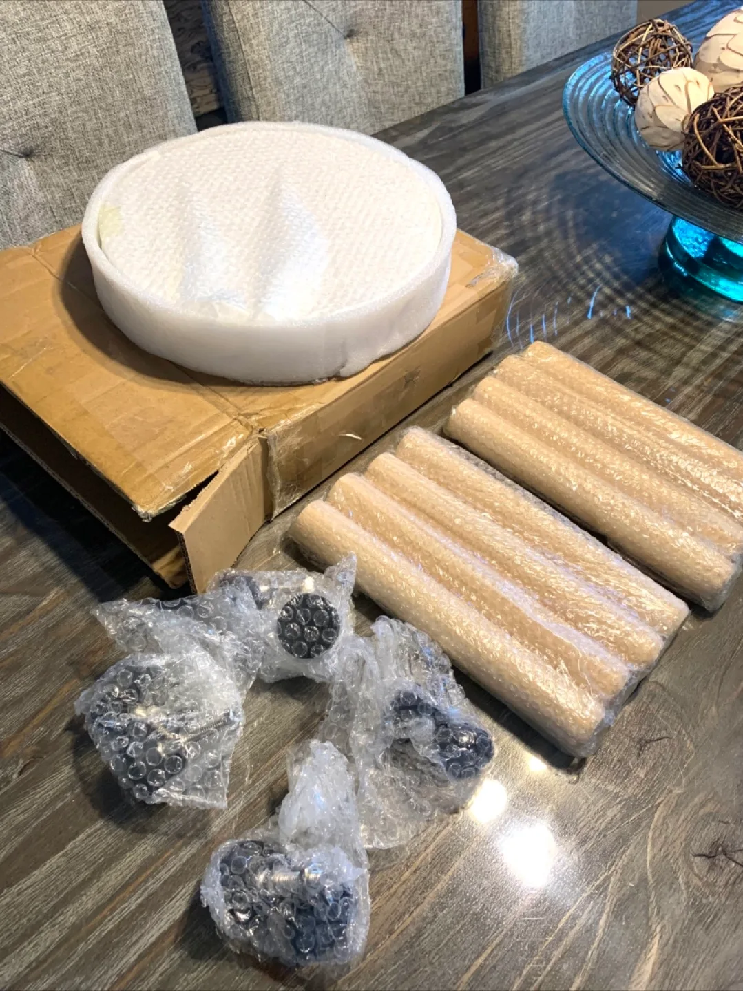 Set of 2 Kids Wooden Stools - White Top, Natural Legs image indicator(2)