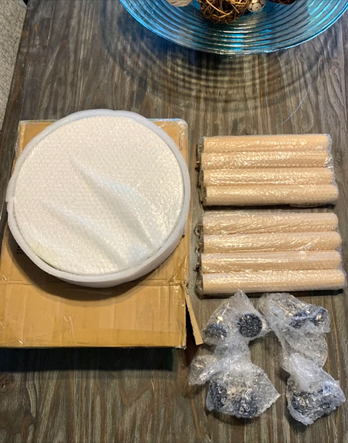 Set of 2 Kids Wooden Stools - White Top, Natural Legs image indicator(5)