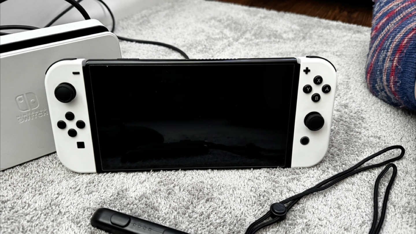 Nintendo Switch OLED 512 GB Console with Accessories - photo 3