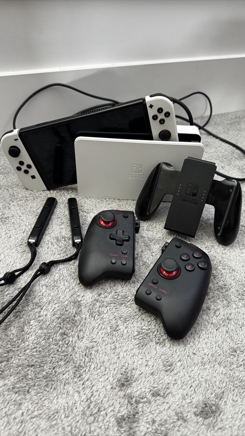Nintendo Switch OLED 512 GB Console with Accessories