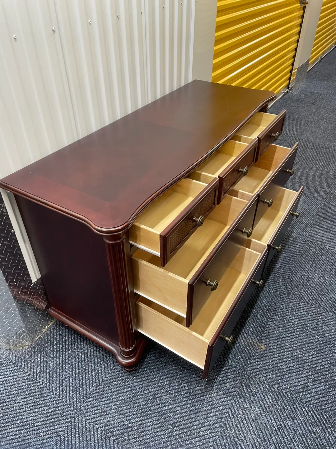 Bonavita Italian Toddler Bedroom Set image indicator(10)