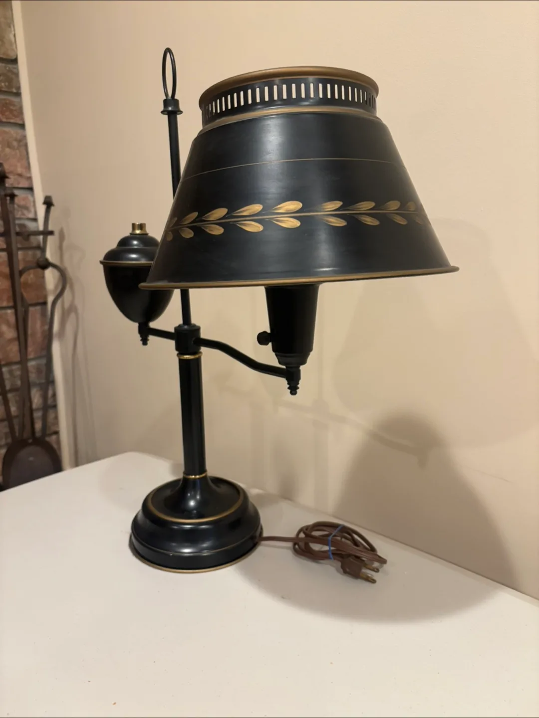 Vintage Black Swing Arm Desk Lamp with Gold Accents image indicator(3)