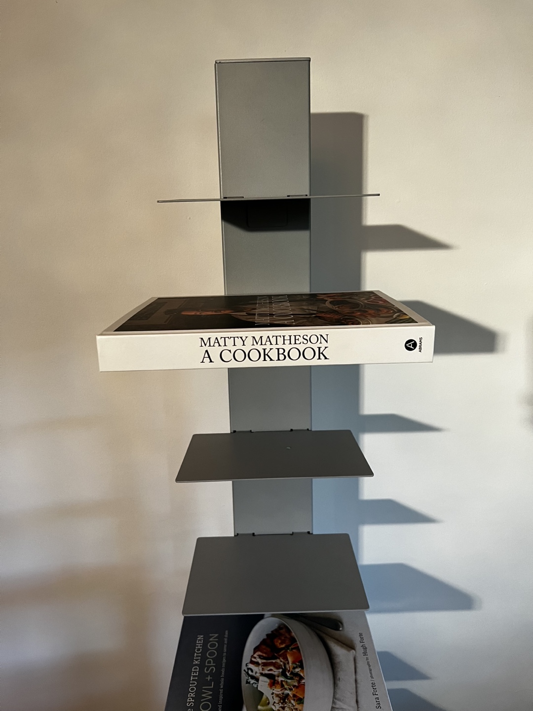 Modern minimalist grey metal bookshelf - photo 3