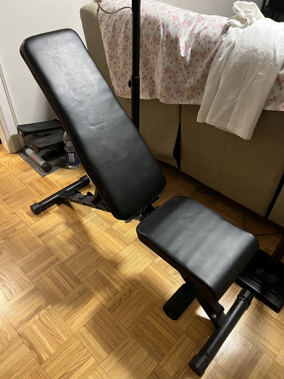 Adjustable Weight Bench