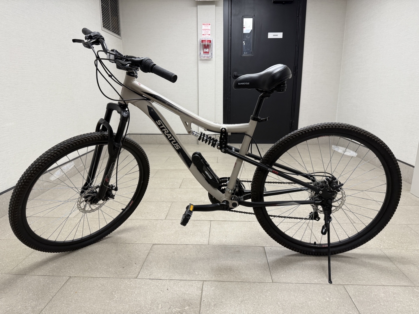 Stratus Striker Adult Bike