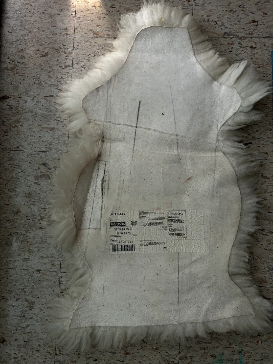 Sheep skin rug (ikea) image indicator(2)