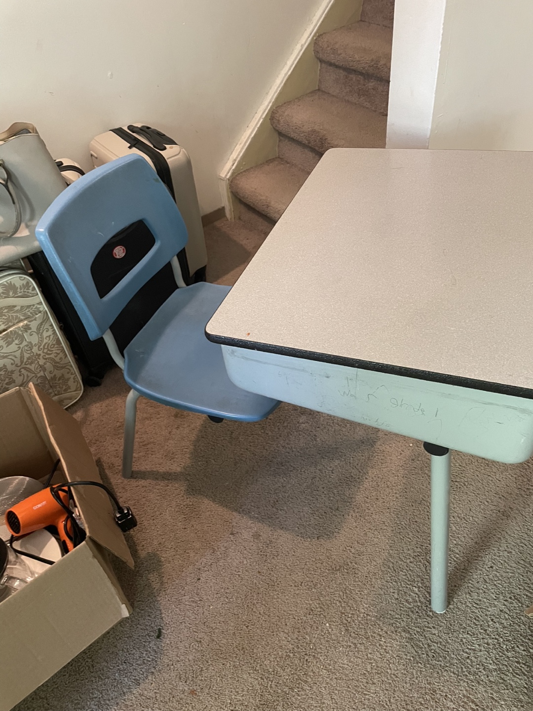 Vintage Student Desk and Chair Set - photo 2