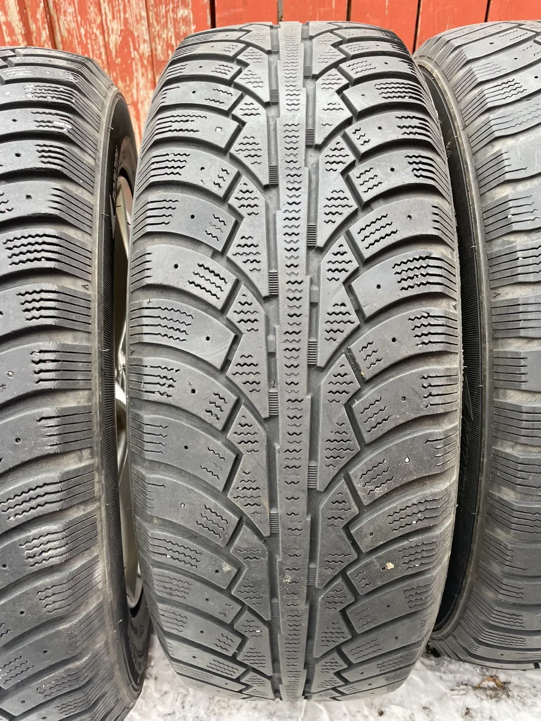 R17 Wheels & Winter Tires image indicator(5)