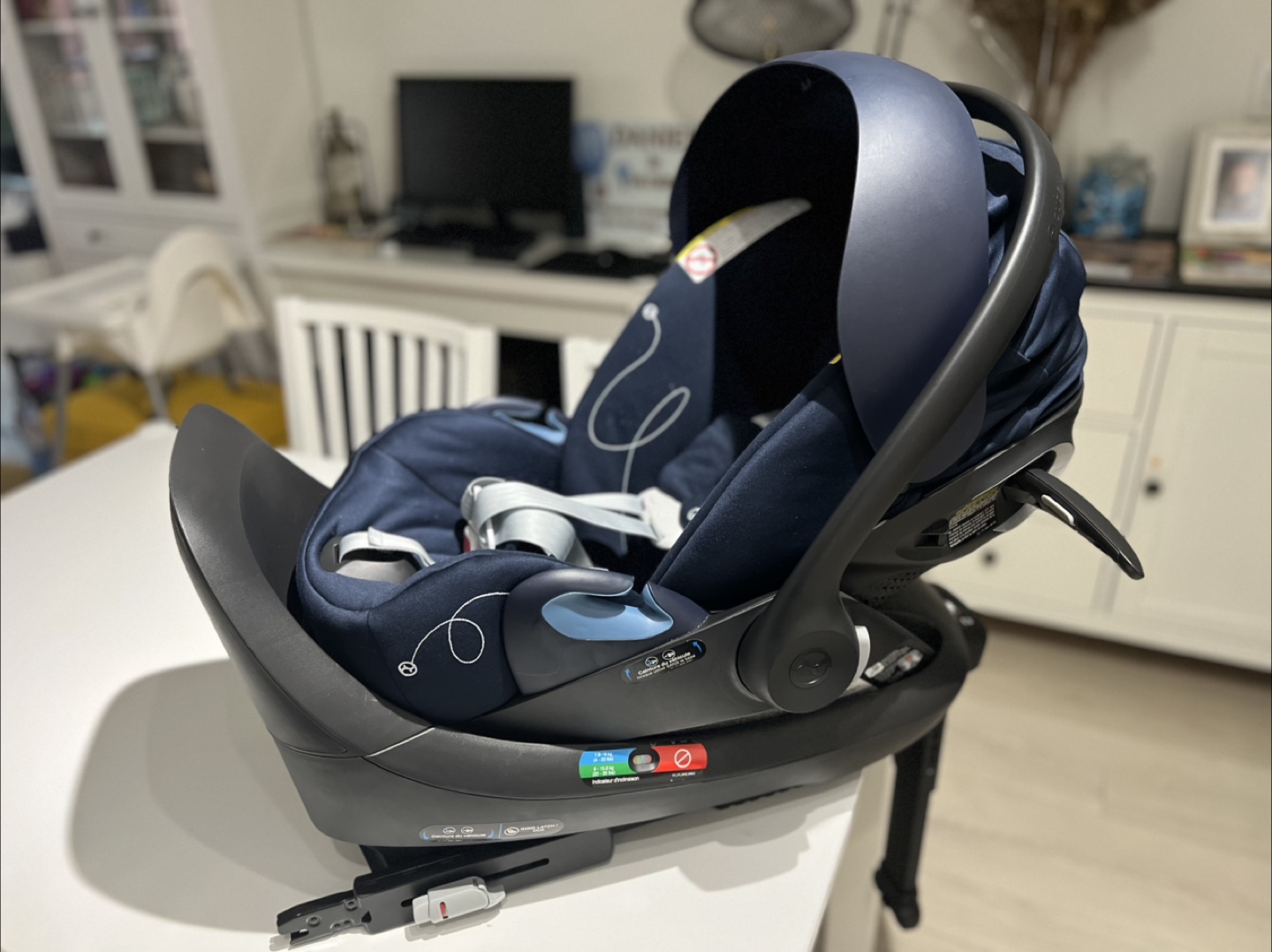 Cybex Cloud G Infant Car Seat with Base