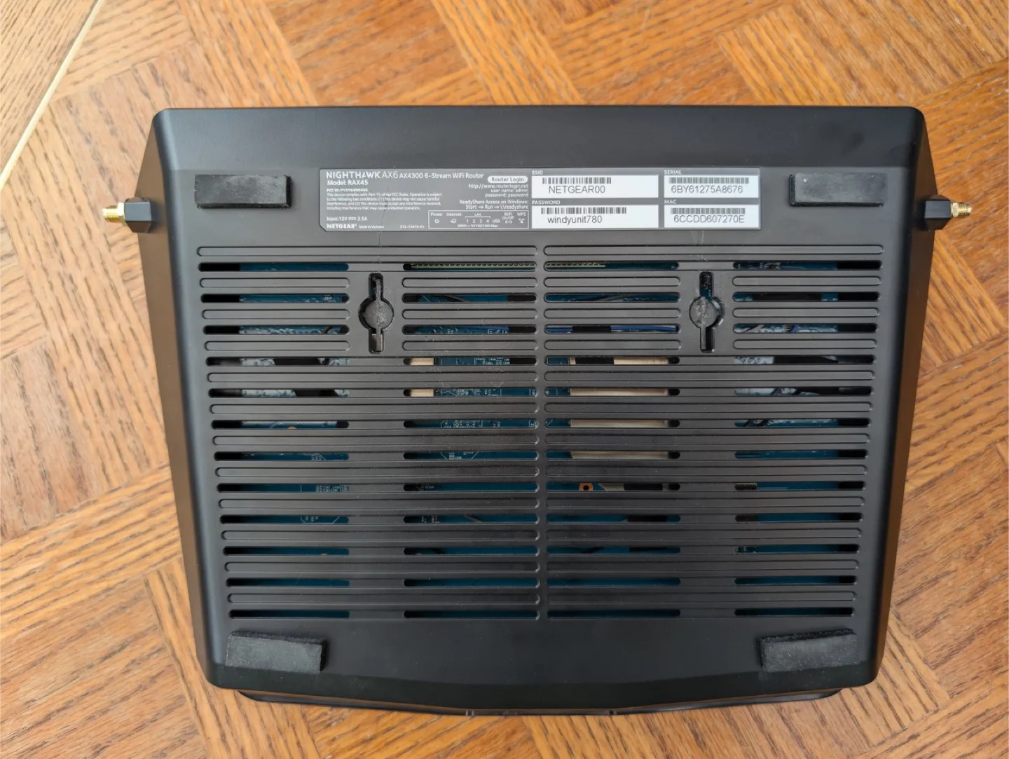 NETGEAR Nighthawk Router - AX4300 image indicator(4)