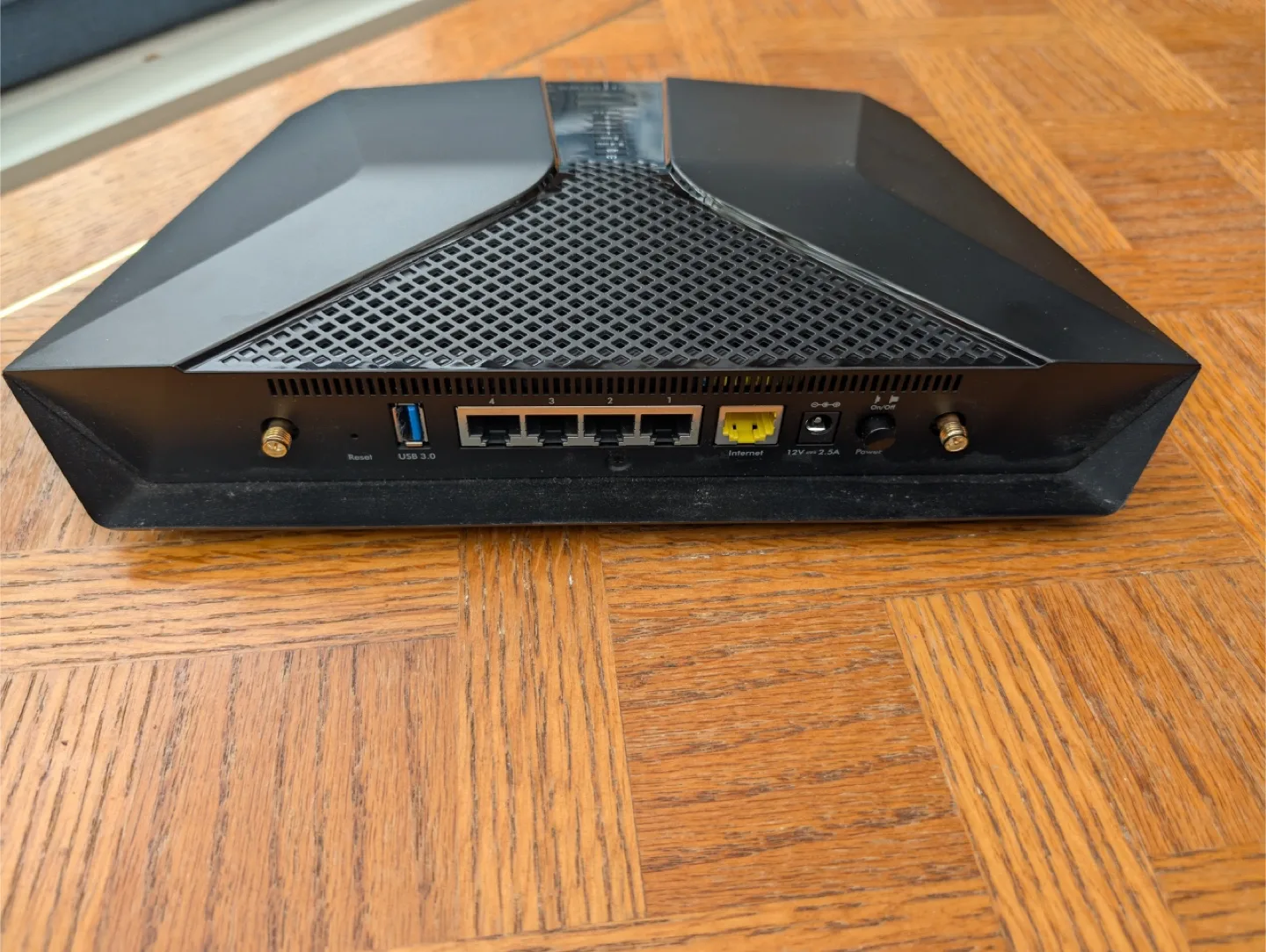 NETGEAR Nighthawk Router - AX4300 image indicator(3)