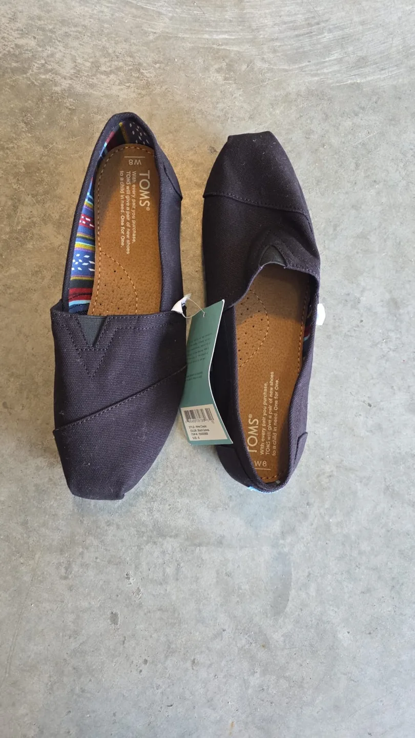 Women's TOMS Black Canvas Slip-On Shoes - Size 8 thumbnail