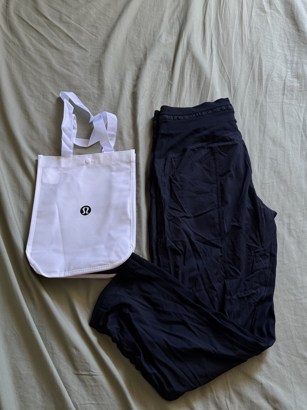 Lululemon Black Training Pants & Tote Bag