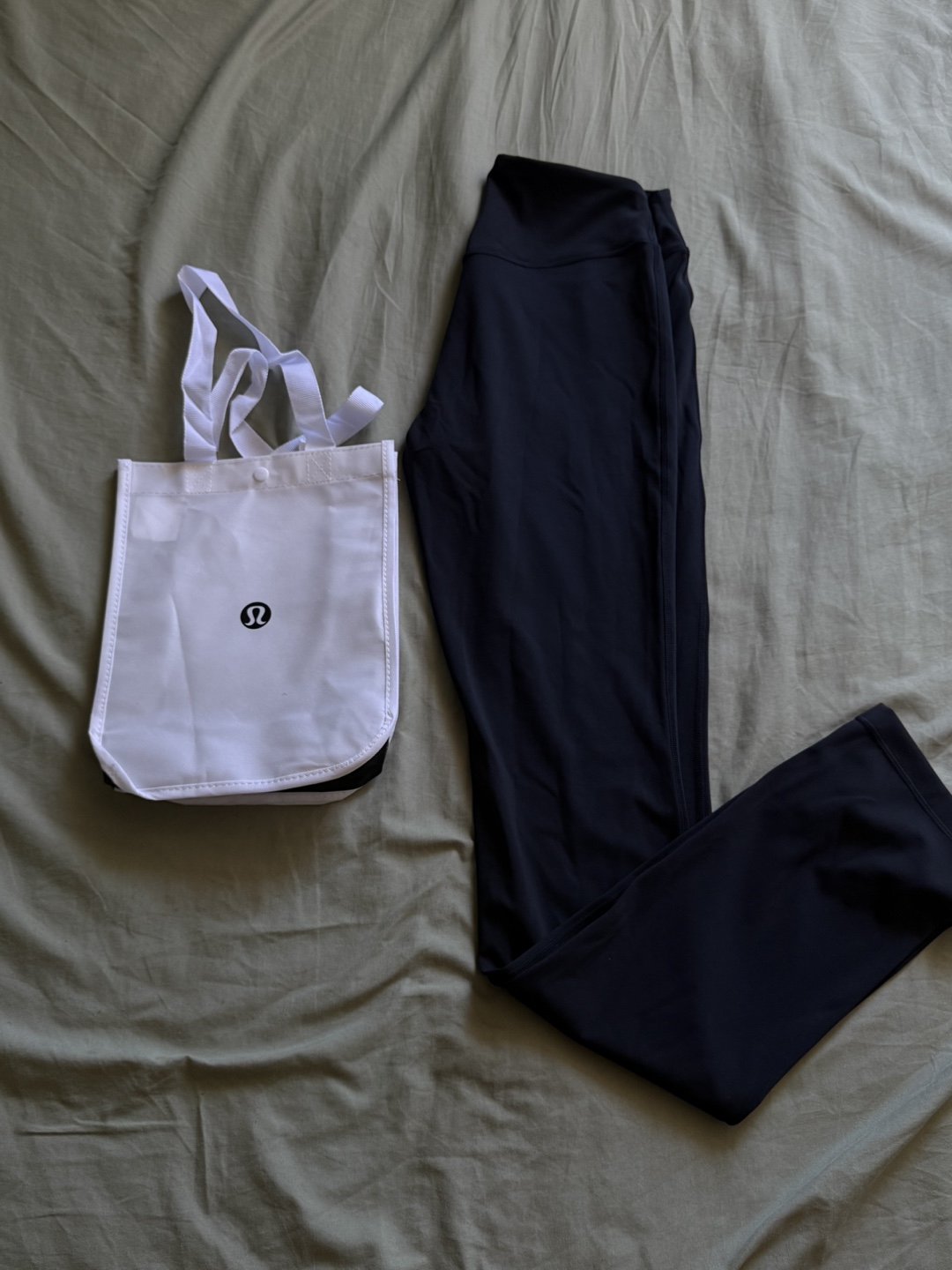 Lululemon Navy Blue Leggings & Tote Bag
