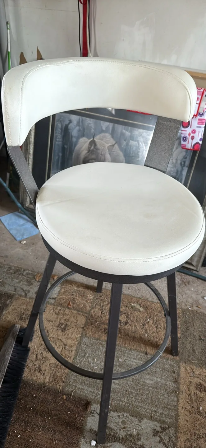 Assorted Collection of Teacups, Mugs, and Jade Carvings image indicator(2)