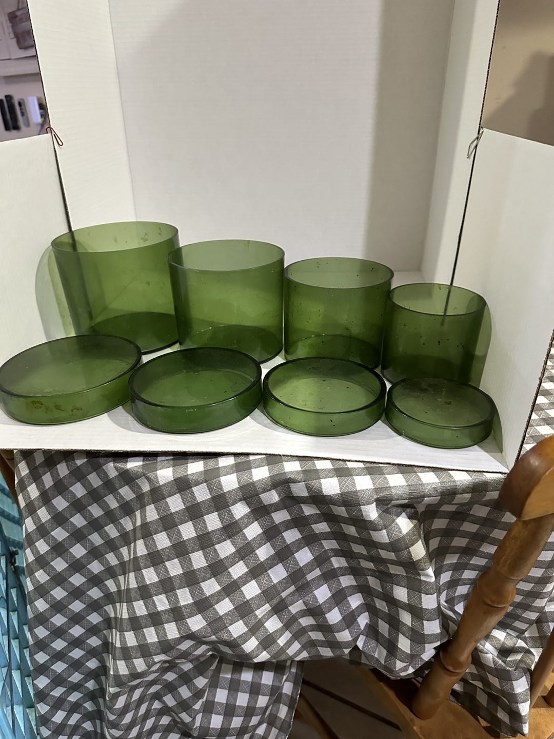 Set of 4 Vintage Green containers with Lids. - photo 2