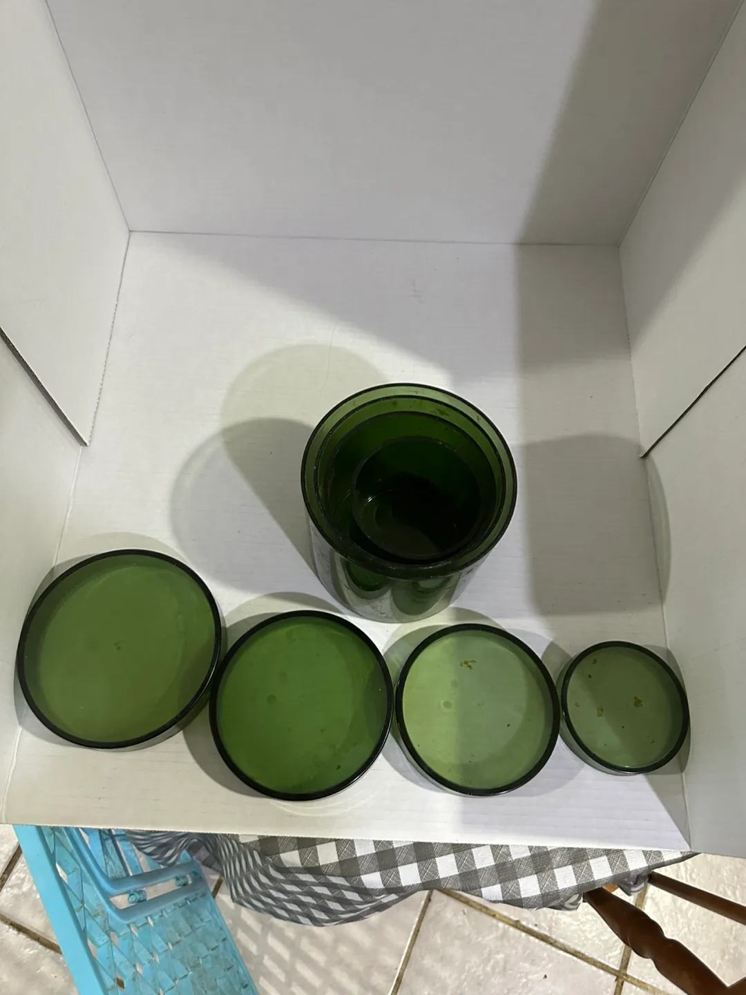 Set of 4 Vintage Green containers with Lids. image indicator(6)