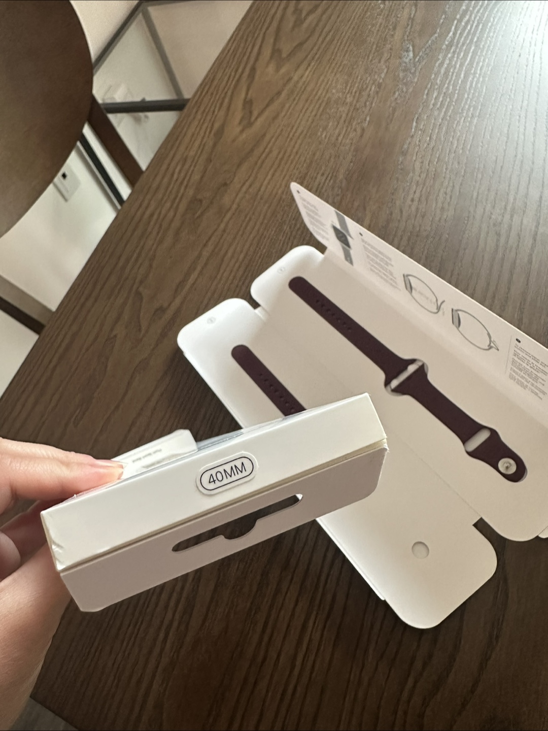 Apple Watch 40mm Plum Sport Band - Brand New - photo 4