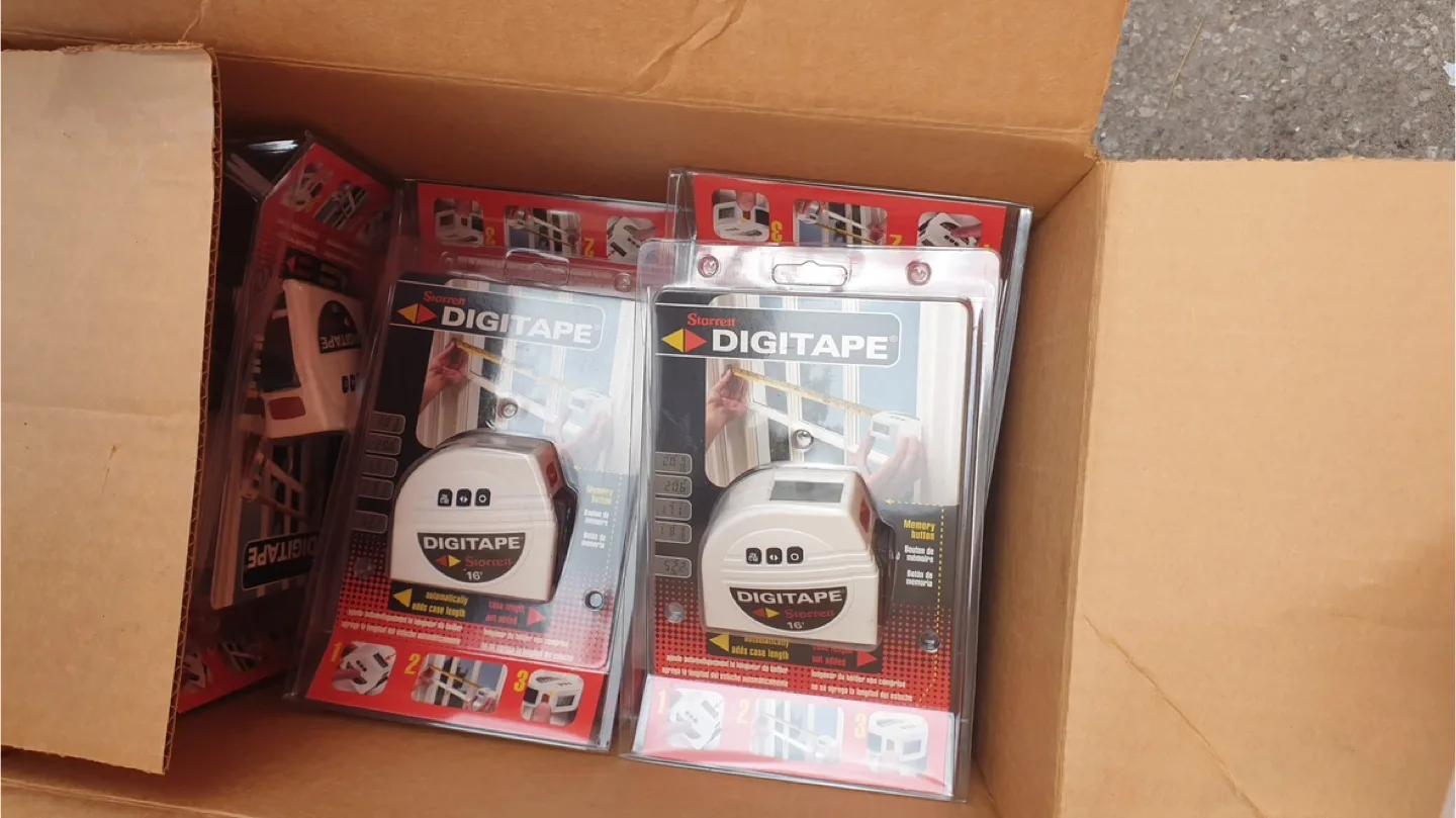 Bulk Lot of Starrett DIGITAPE 16' Digital Measuring Tapes thumbnail