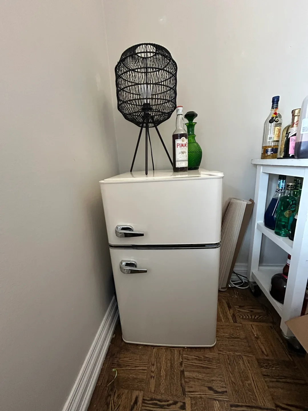 Mini Fridge - Cream image indicator(2)