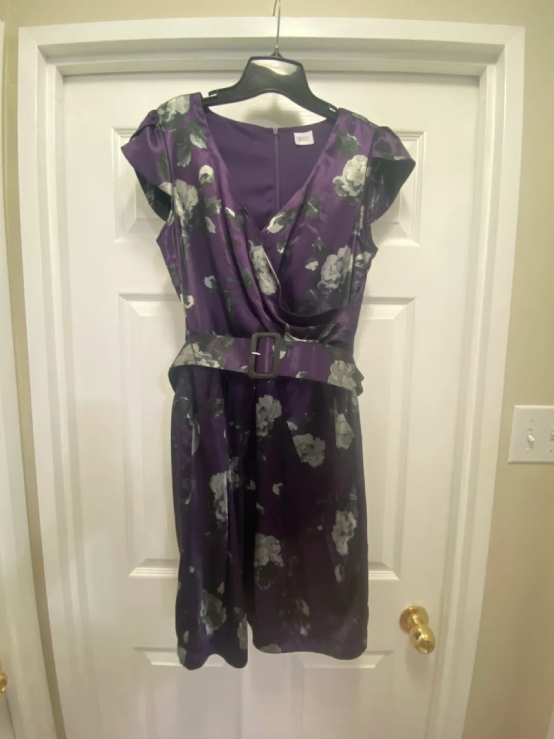 Suzy Shier Dress image indicator(2)