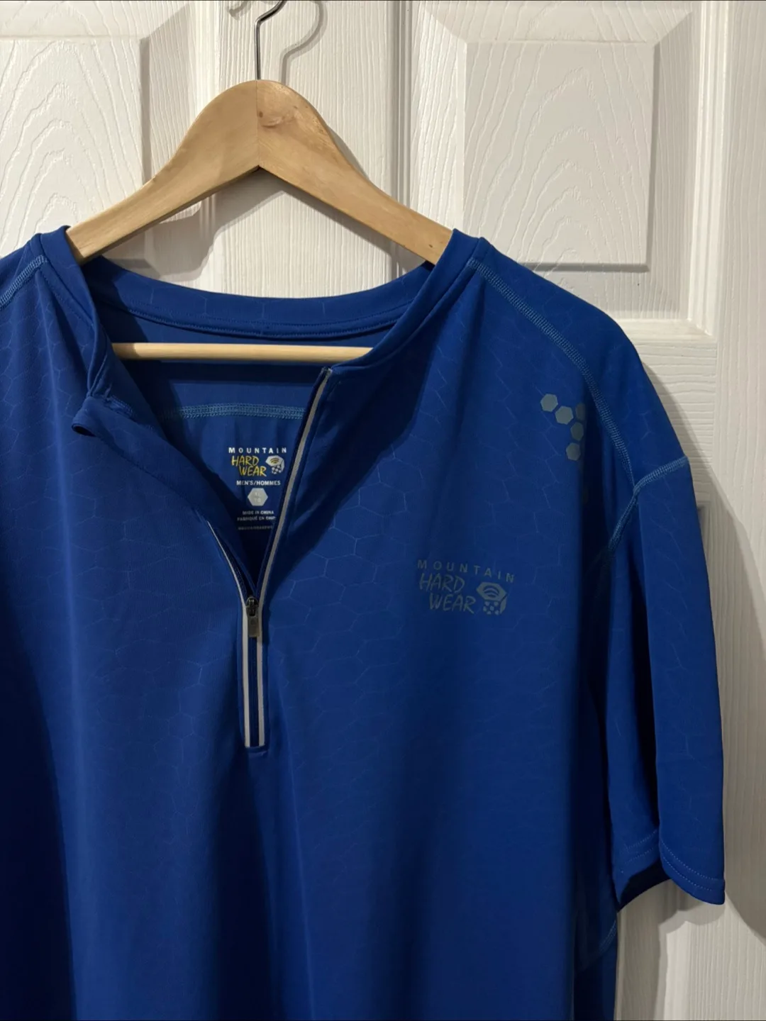 Mountain Hardwear active shirt XL 3M mec tnf acg image indicator(2)