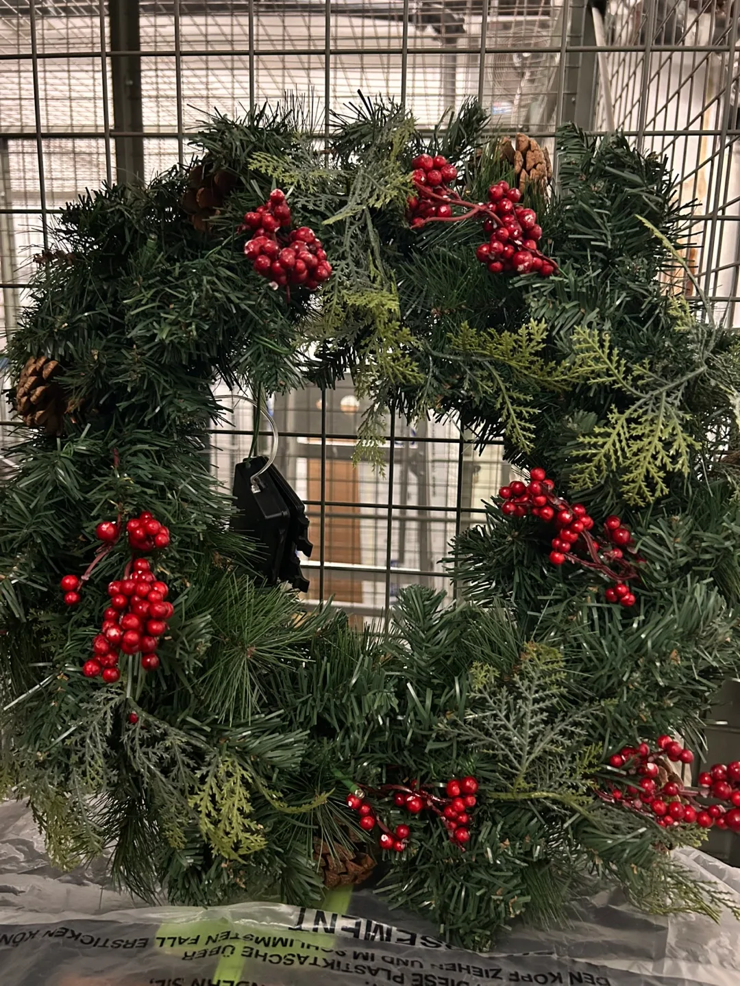 Artificial Christmas Wreath with Red Berries thumbnail