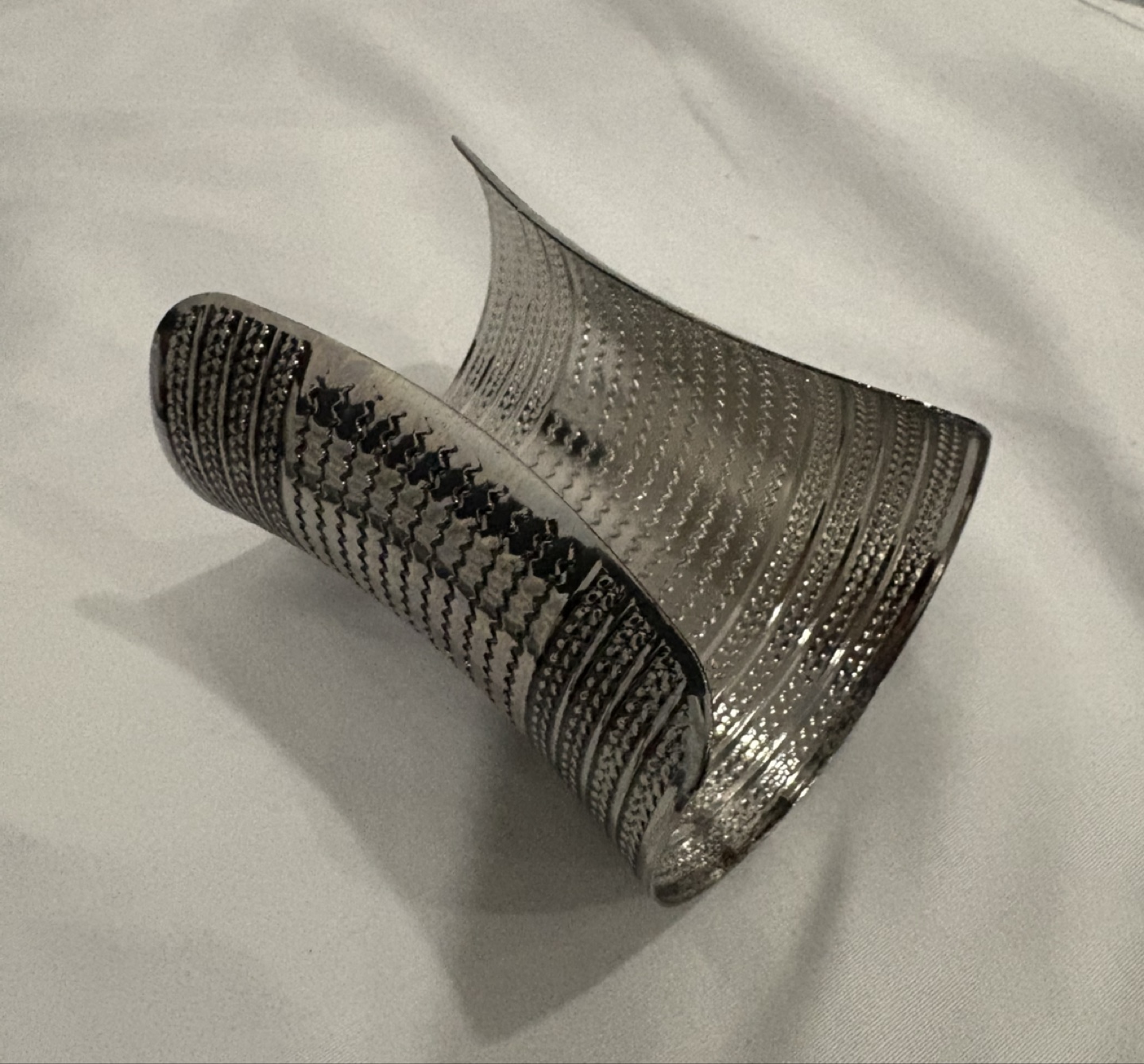Silver Metal Cuff Bracelet - photo 4