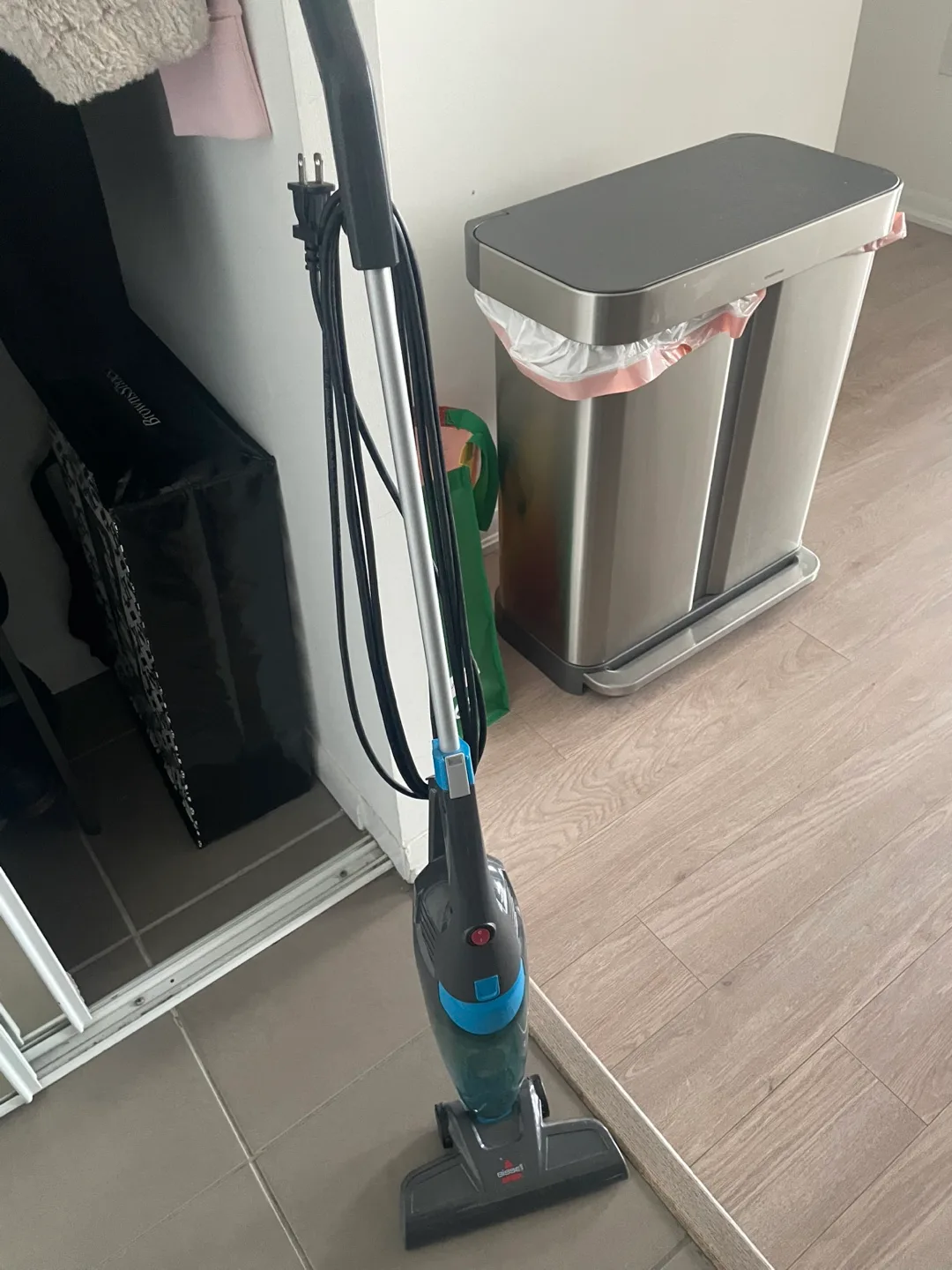 BISSEL 3-In-One Vacuum thumbnail