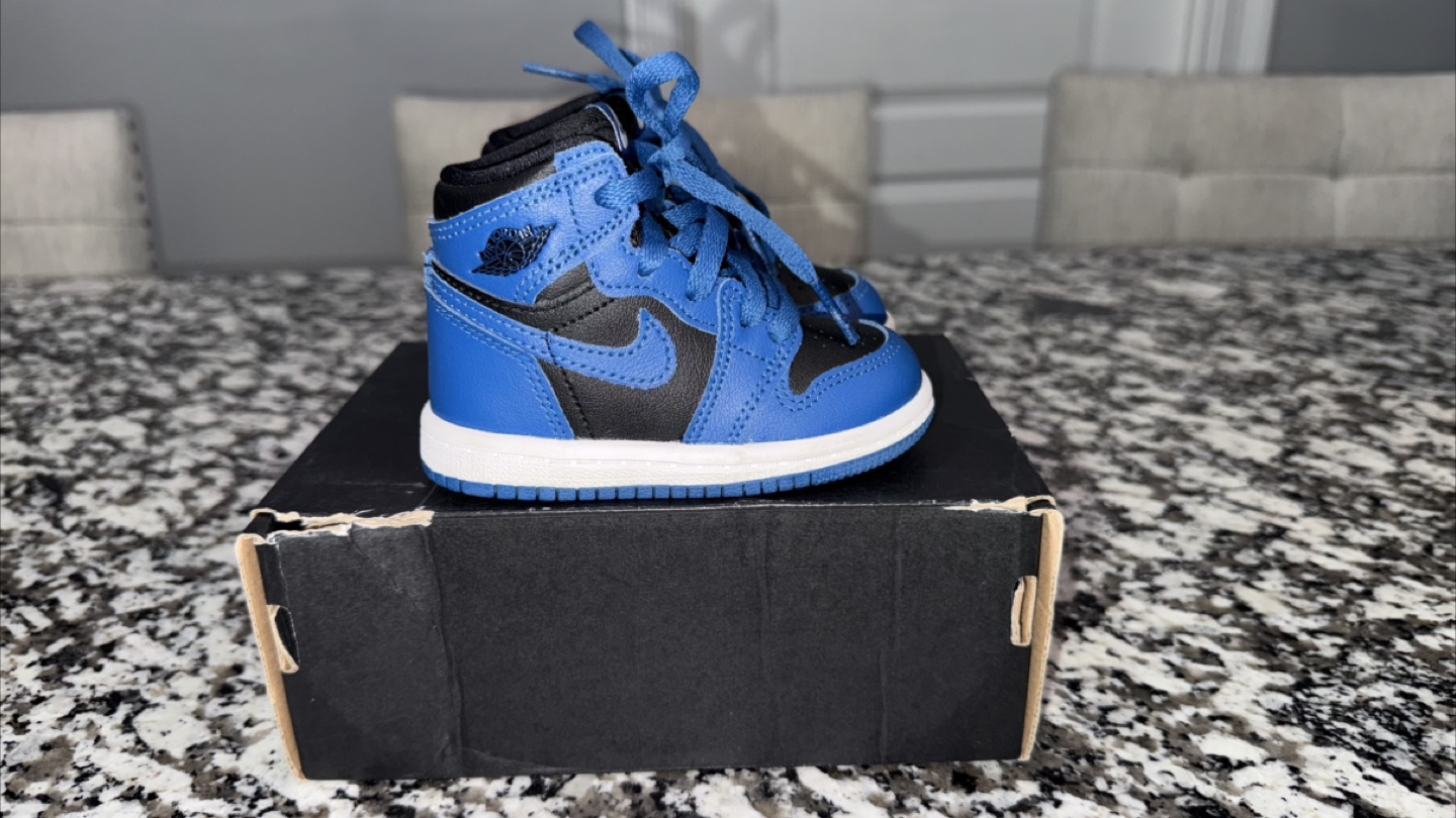 Air Jordan 1 High OG Toddler Shoes - Size 3C - photo 2