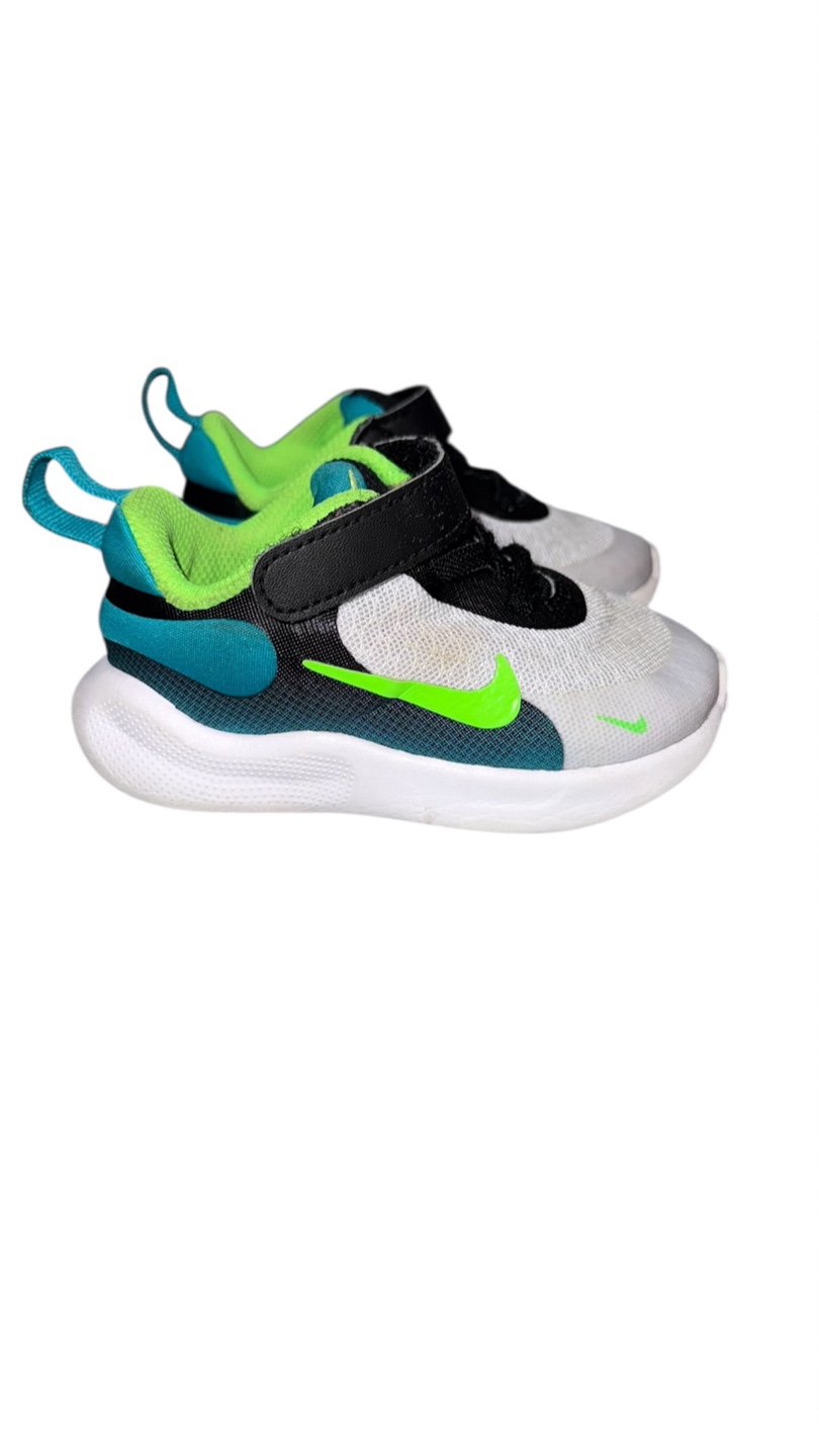 Nike Garçon toddler unisex kinder revolution 7 size 5c - photo 2