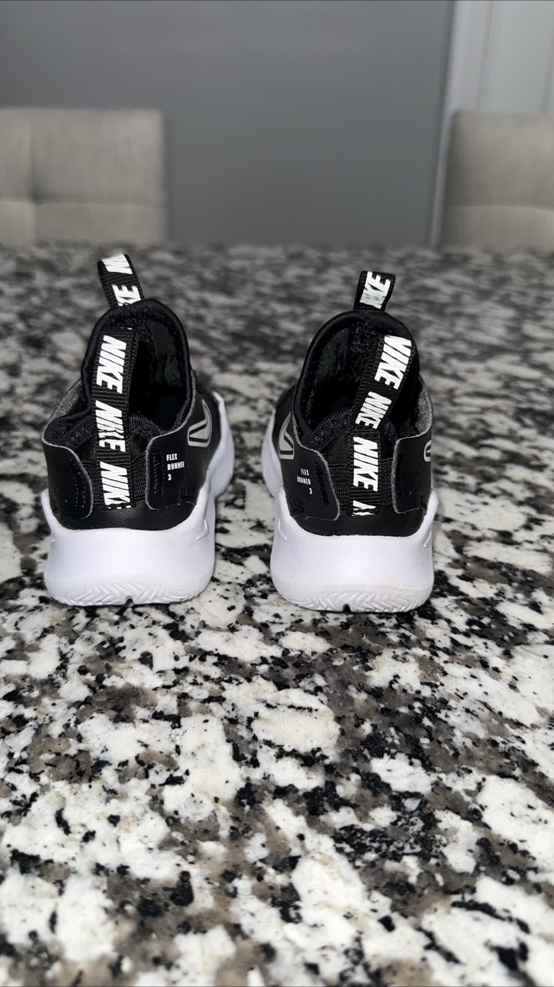 Nike Flex Runner 3 black toddler shoe size 5 - photo 4