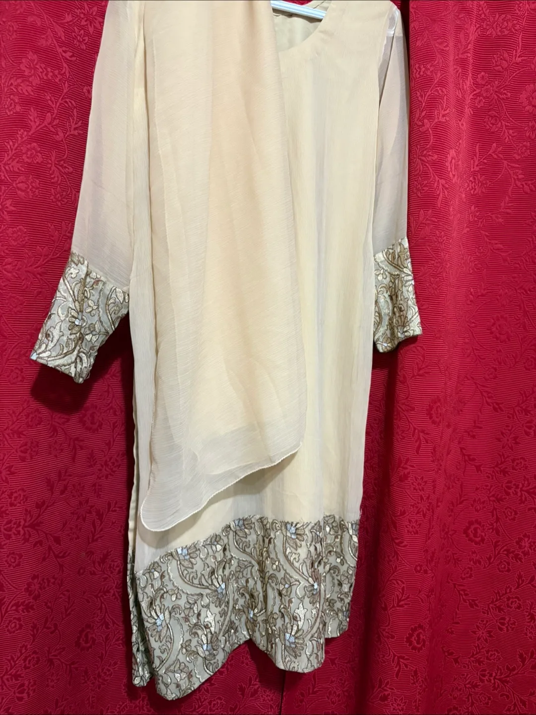 Cream embroidered shalwar kameez thumbnail