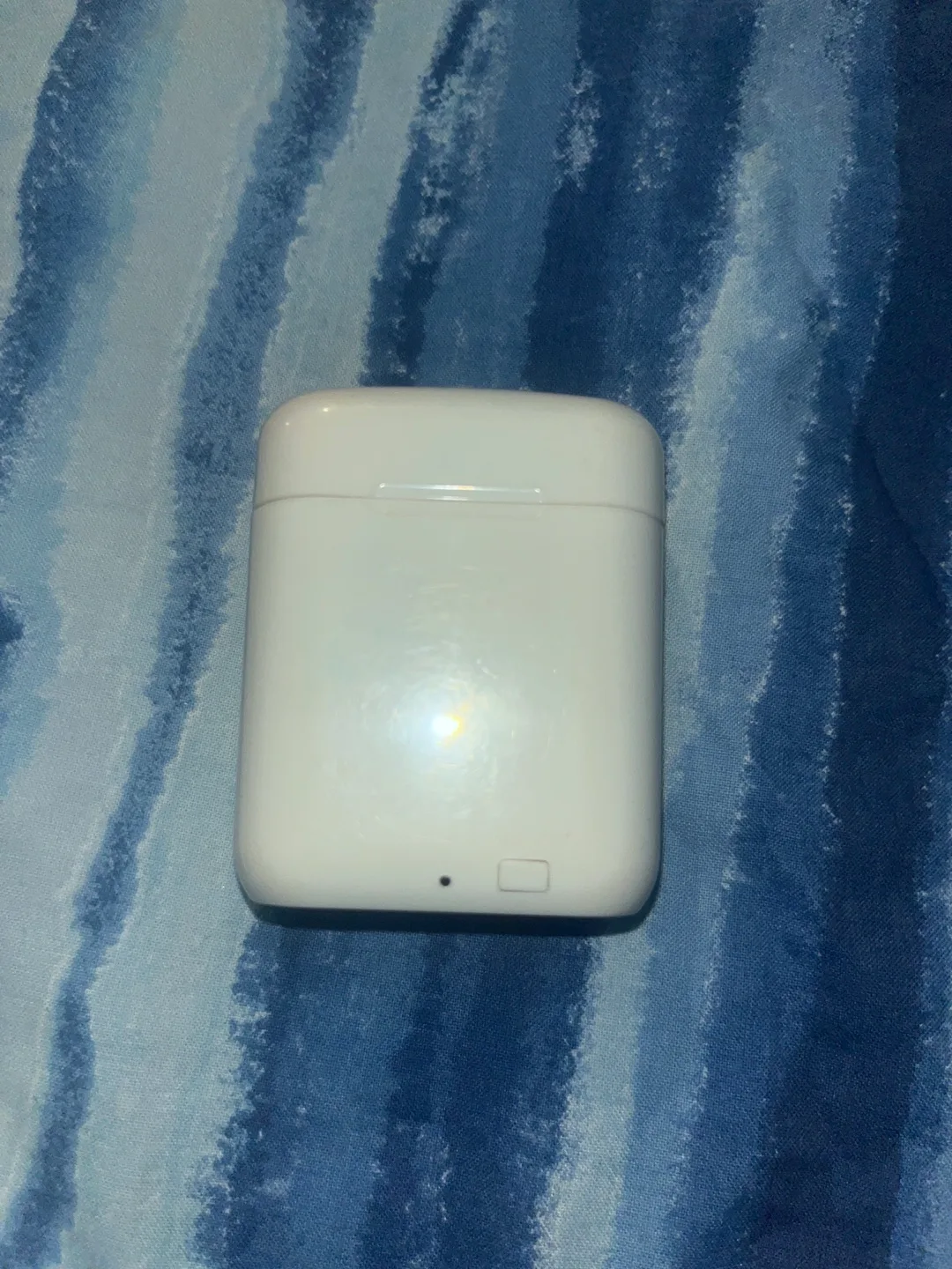 Wireless Earbuds with Charging Case thumbnail