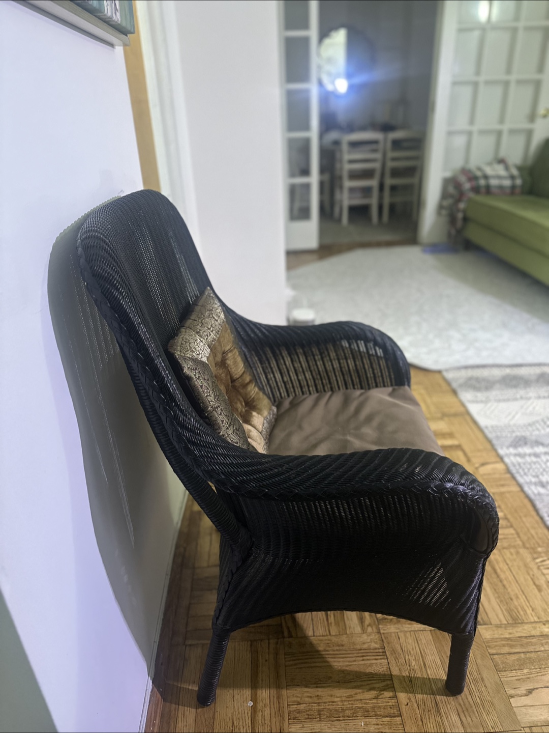 Pottery Barn Black Wicker Armchair with Cushion - photo 3