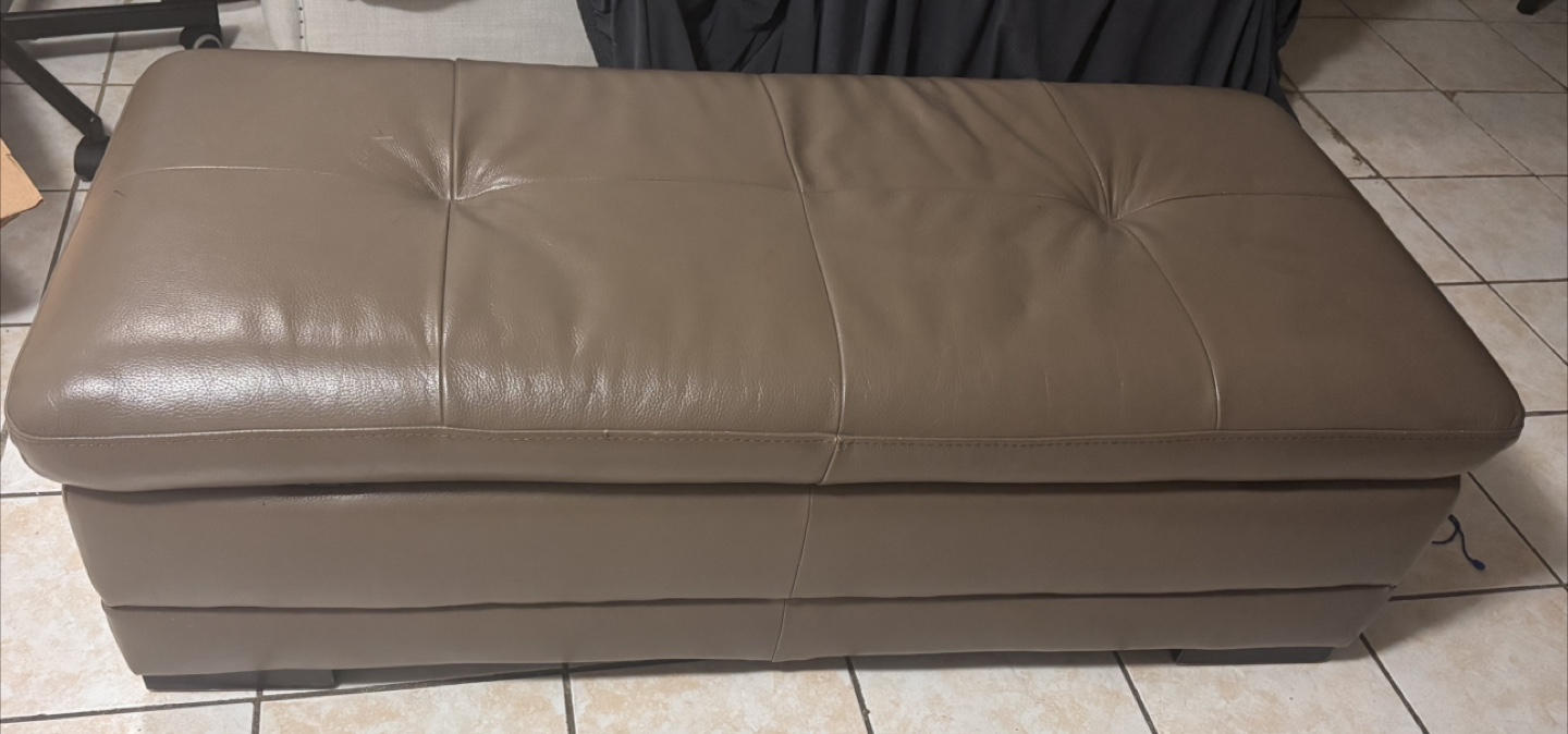 Raymour & Flanigan Brown Leather couch with Ottoman - photo 2