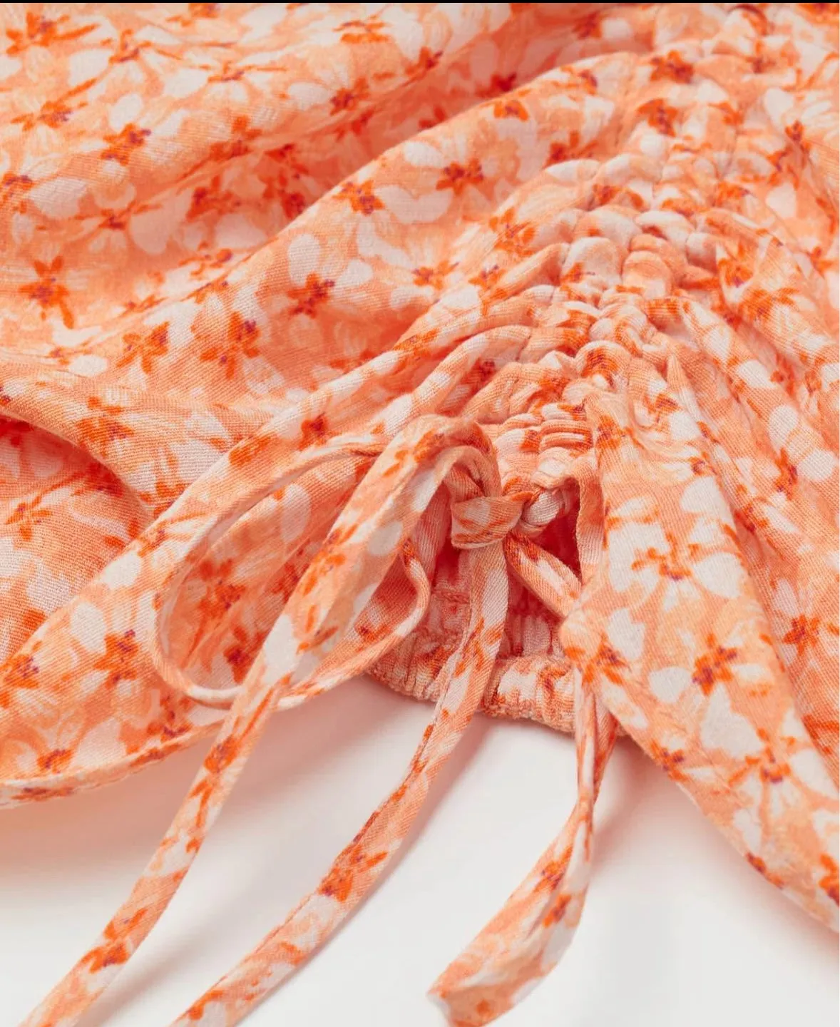 NEW Peach Floral Cinched Crop Top - Size Small image indicator(2)